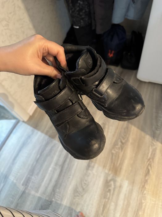 Продам обувь на мальчика