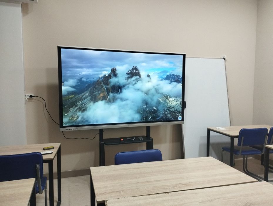 Интерактивная сенсорная доска 65/98 4 К  Панели Арзон нархларда