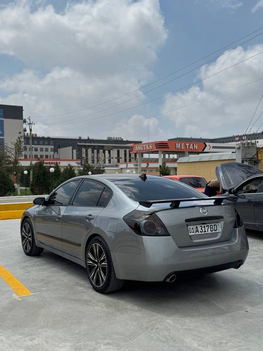 NISSAN ALTIMA Sotiladi yoki obmen! Xolati ideal, full navarod!