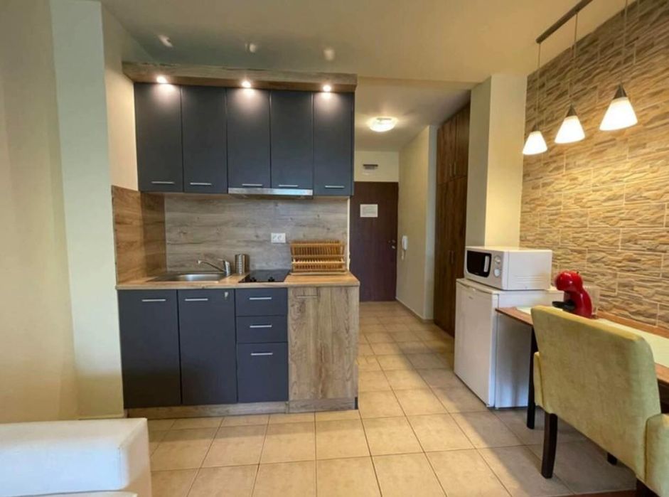 Продава се Едностаен апартамент в Созопол - 42 кв.м за 1381 €/кв.м - Снимка #3