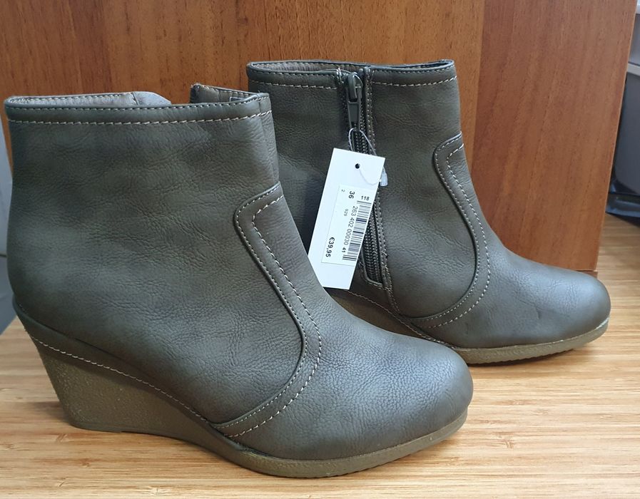 Дамски боти от еко кожа 35 номер