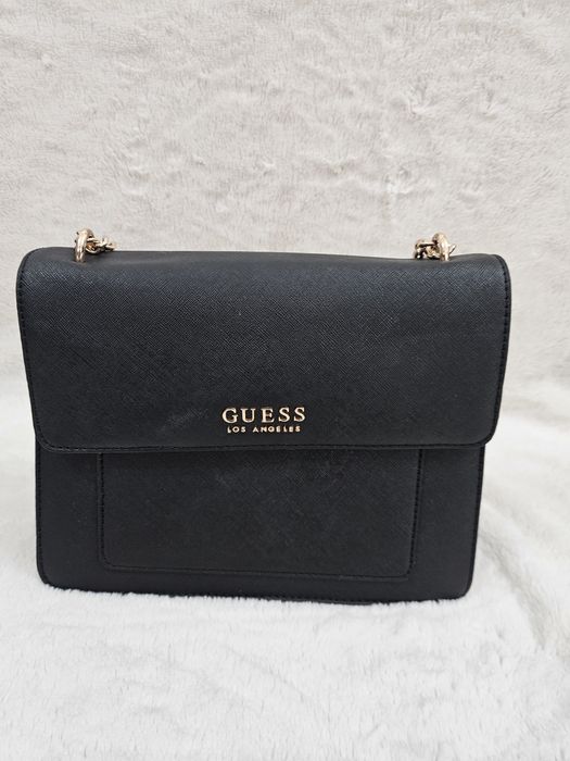 Geanta Guess impecabila, ca noua