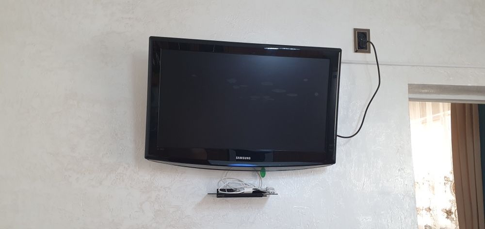 Самсунг ЖК телевизор