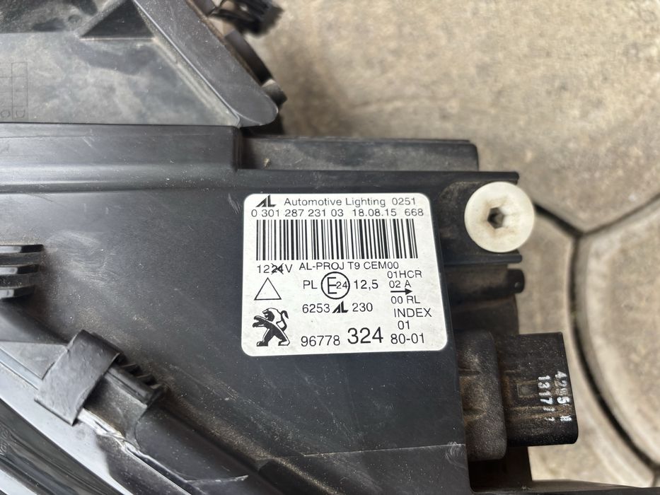 Vand far stanga Peugeot 308 II full led