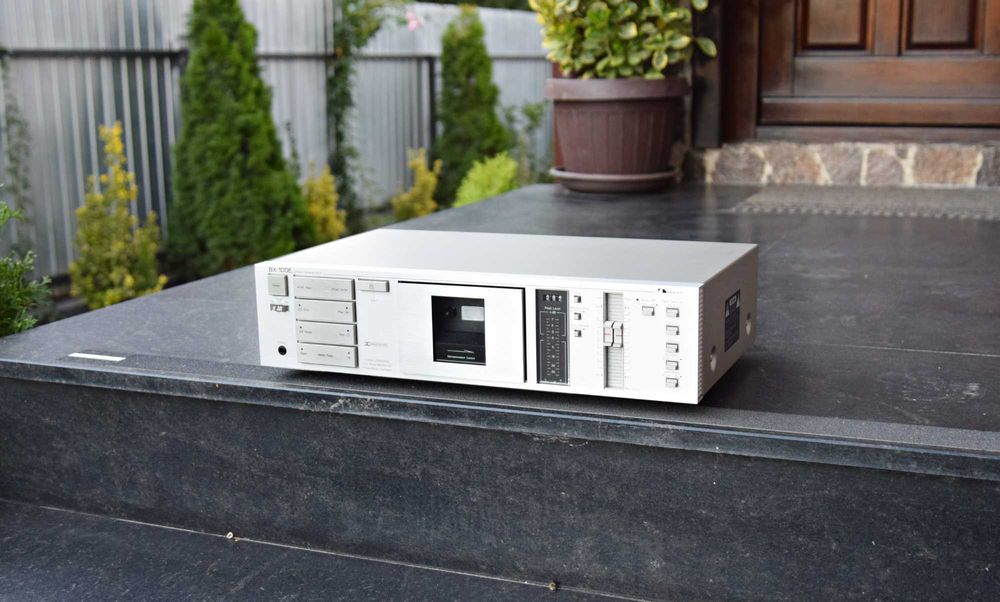 Deck Nakamichi BX-100 E, casetofon