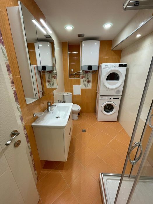 Дава се под наем Четиристаен апартамент в Пловдив, Кършияка - 174 кв.м за 1300 € - Снимка #4