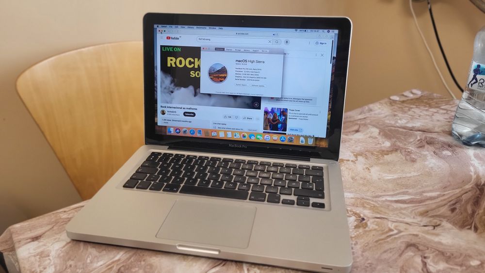MacBook Pro i5 ,8 GB Ram