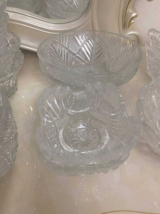 Продам срочно!!! Хрустали большие 20000 шт