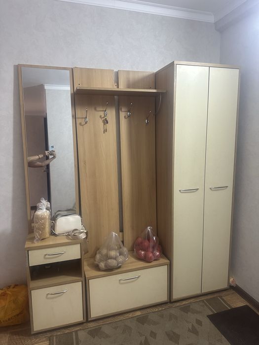 Продам прихожую