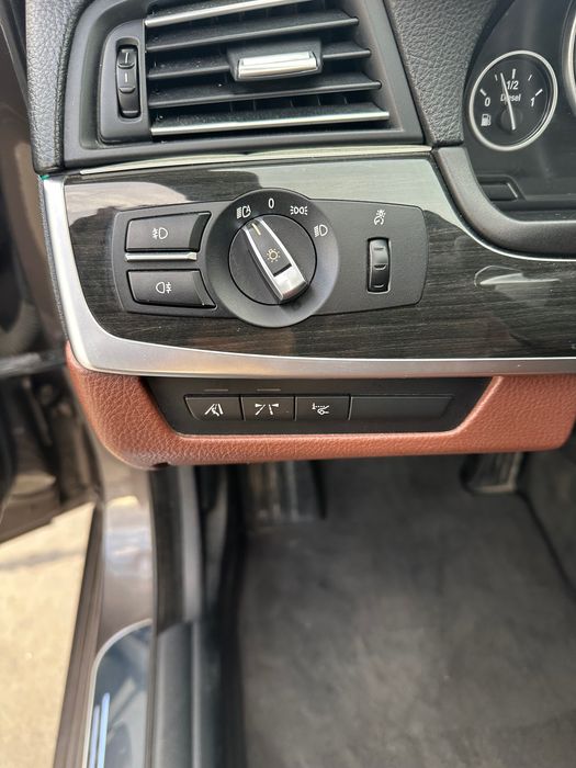 BMW Seria 5 2010 — imagine 5