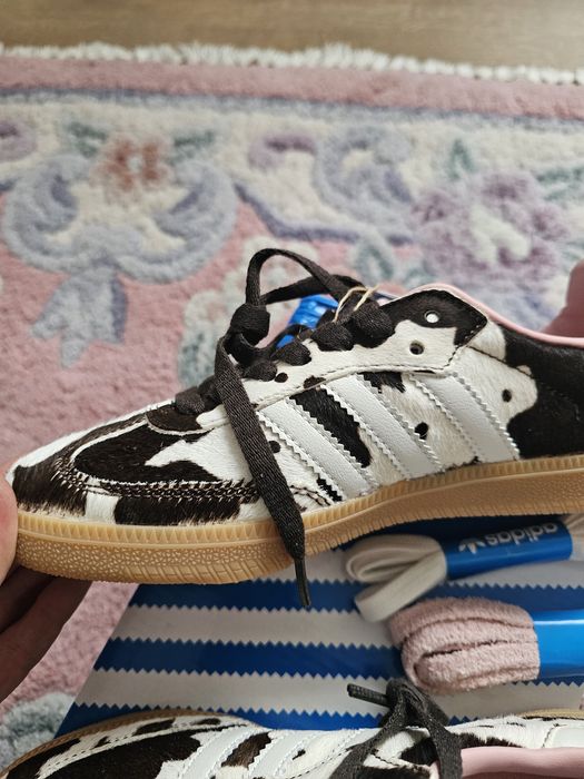 Adidas cow print 37 true to size, piele