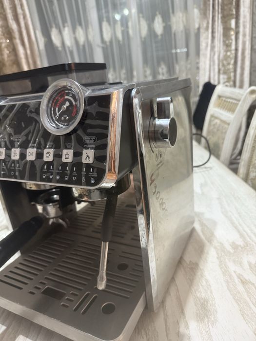 Продам Кофемашину | кофемолки