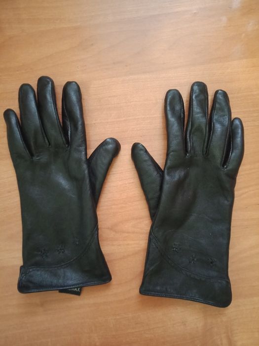 Продам жён.перчатки 2000т.