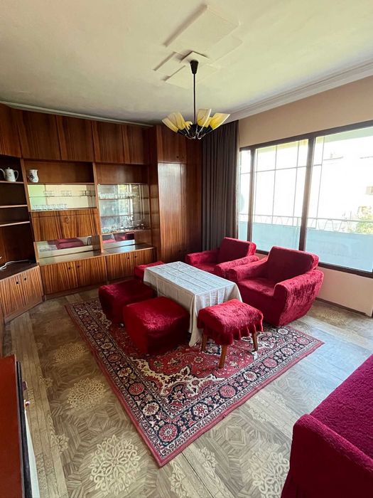 Дава се под наем Двустаен апартамент в Пловдив, Център - 78 кв.м за 350 € - Снимка #2