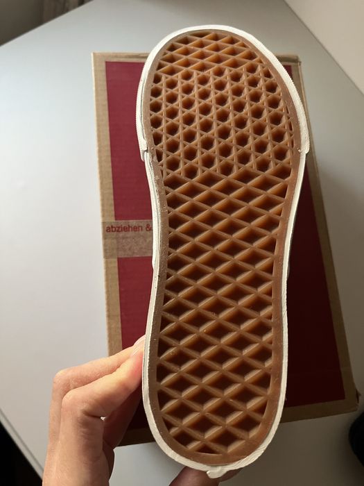 Сникърси Vans - нови.