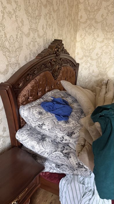 Спальни гарнитуры