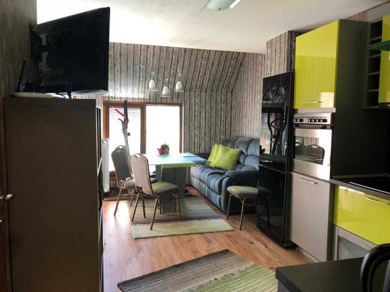 Дава се под наем Двустаен апартамент в София, Борово - 60 кв.м за 765 € - Снимка #1