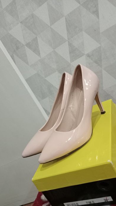 Продам туфли лодочка 37 размер