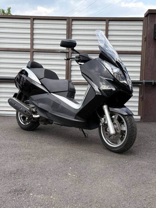 Scuter motocicleta peugeot satelis 400