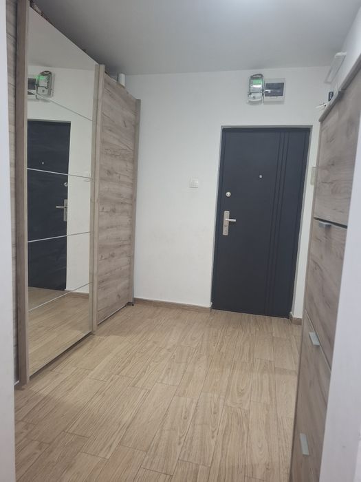 Apartament 2 camere,etaj 1,decomandat, gavana 2,vândut de proprietar