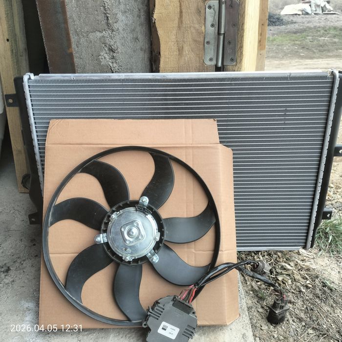 Радиатор, вентилятор на фольсваген  2 л