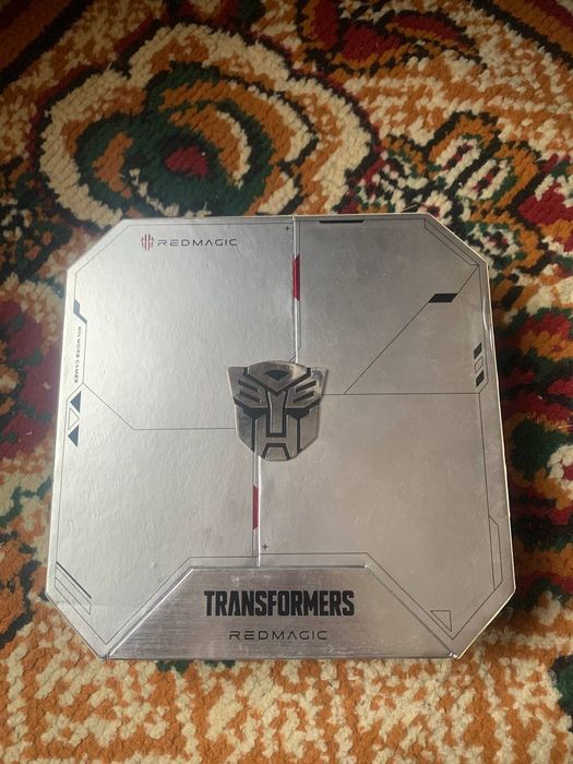 Red magic 8 pro + Tansformers Optimus prime limited edition 16/512 gb