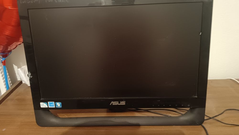 Продам Моноблок Asus