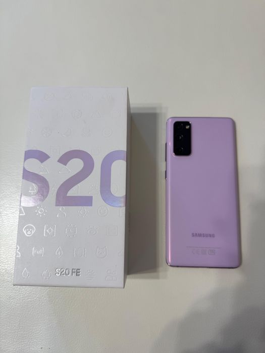 Продам телефон Samsung S20