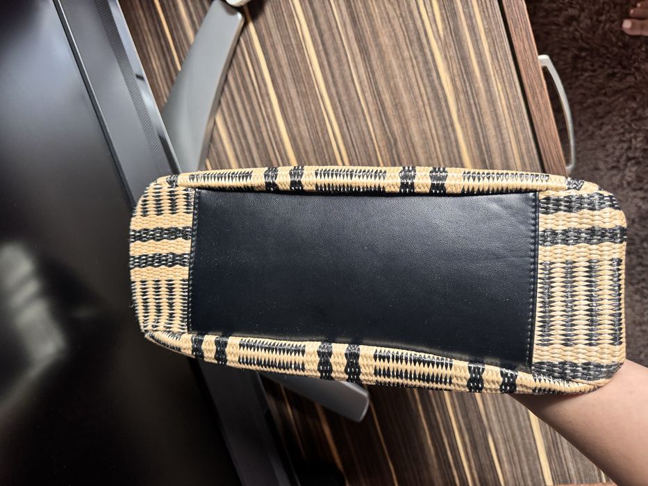 Дамска чанта - клъч