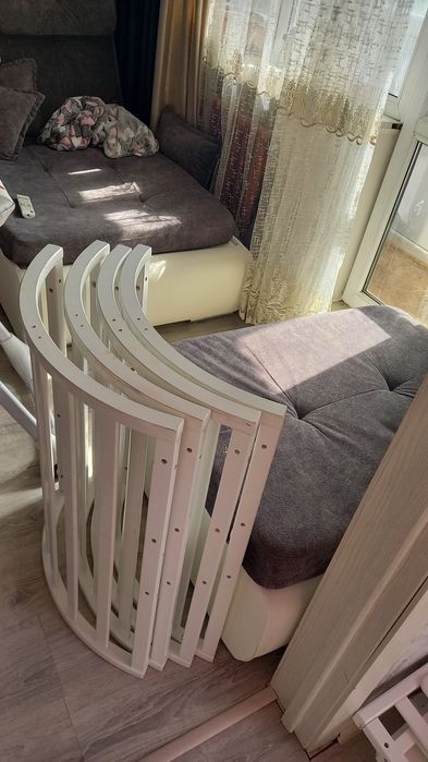 Продаётся детская кроватка