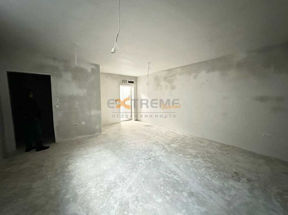 Продава се Склад в Варна, Възраждане 1 - 42 кв.м за 1024 €/кв.м - Снимка #1