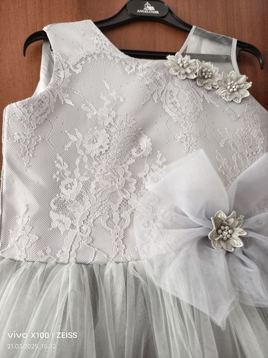 Платье детское на 8-10 лет. Нарядное.