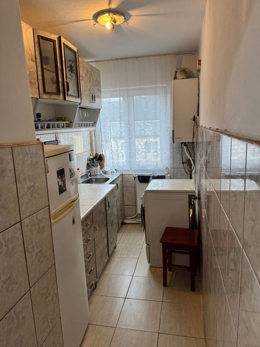 Vând apartament in Resita