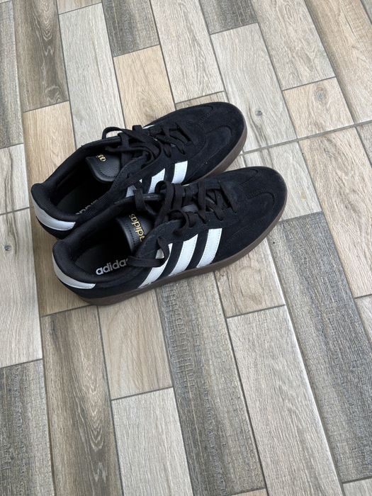 Adidas Barreda.