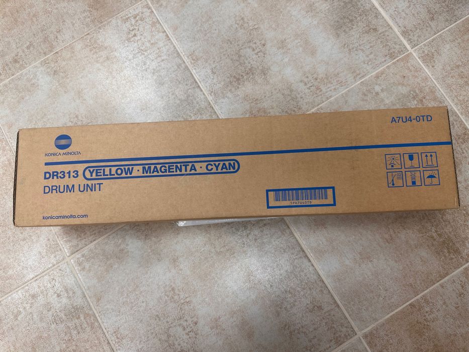 Барабани и тонер касети Konica Minolta