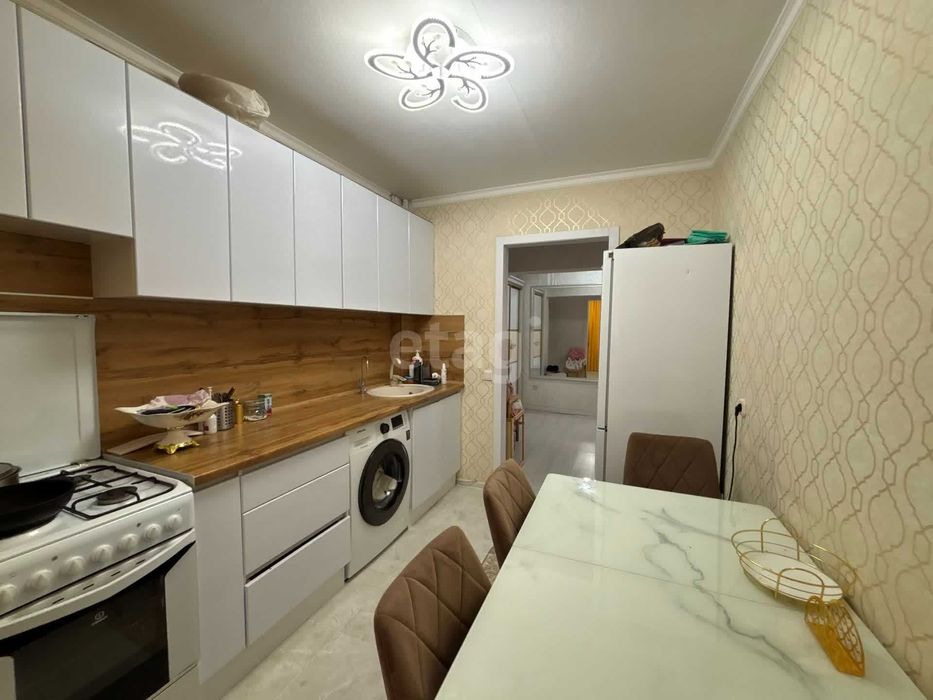 продам 3 комнатную квартиру