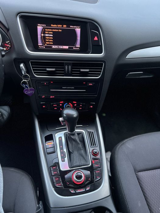 Audi Q5 2012 – 2.0 TDI, 143 CP, Quattro, 4x4 – Stare perfectă