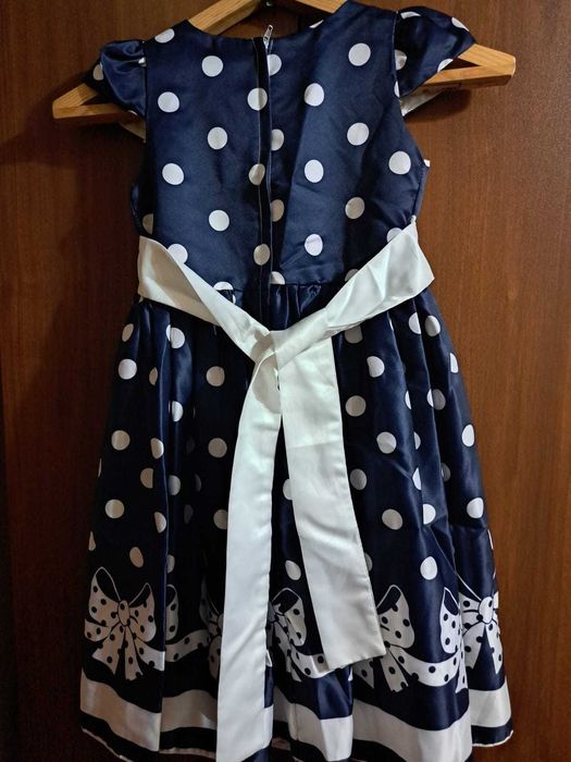 Продам детское платье