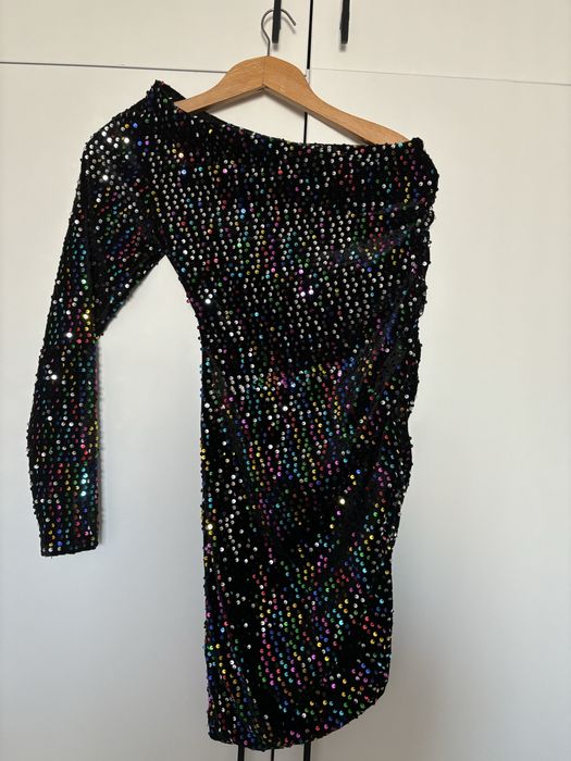 Пайетена рокля