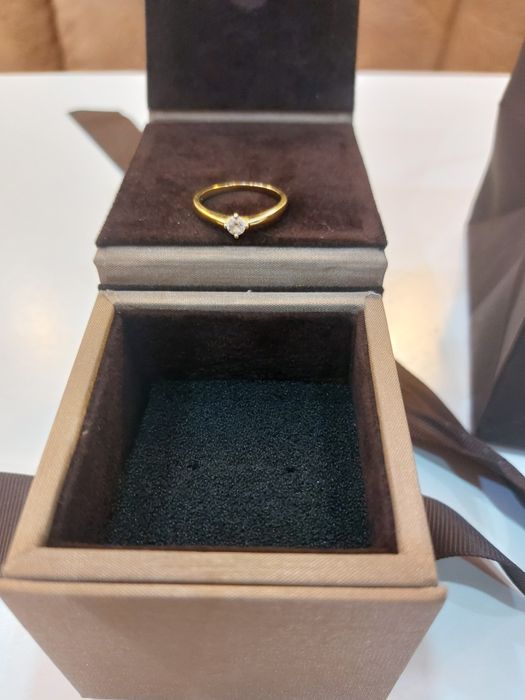 Vând inel logodna cu diamant  Teilor , deosebit