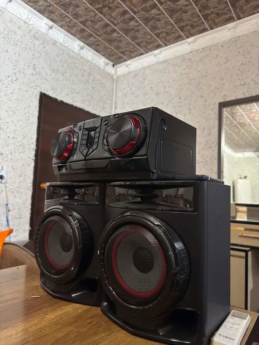 LG BOOMX ovoz bomba narxi kelishamz
