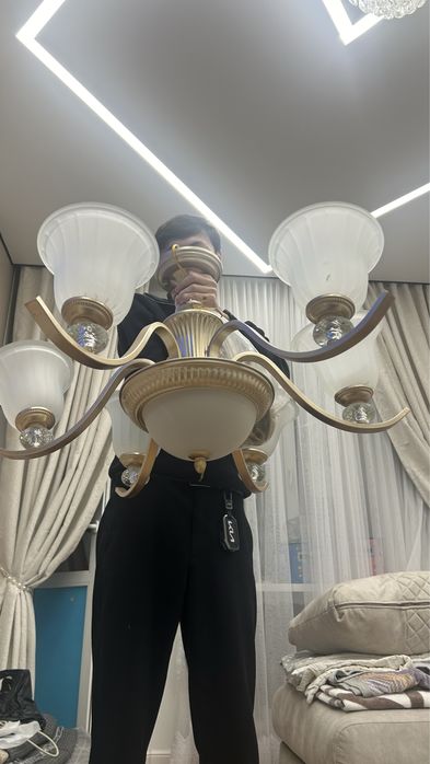 Люстра 5000 тг…..