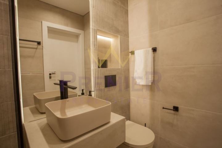 Дава се под наем Двустаен апартамент в Варна, Чайка - 76 кв.м за 1500 € - Снимка #3