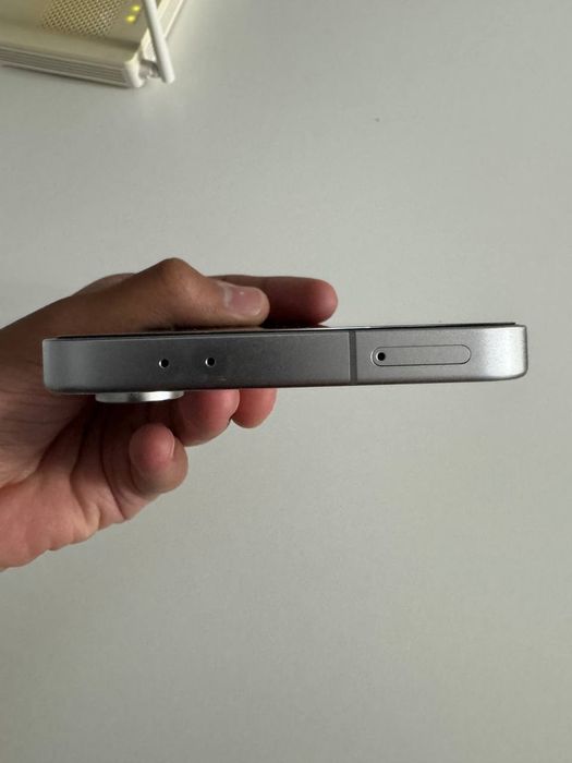 Samsung  s24 fe продам