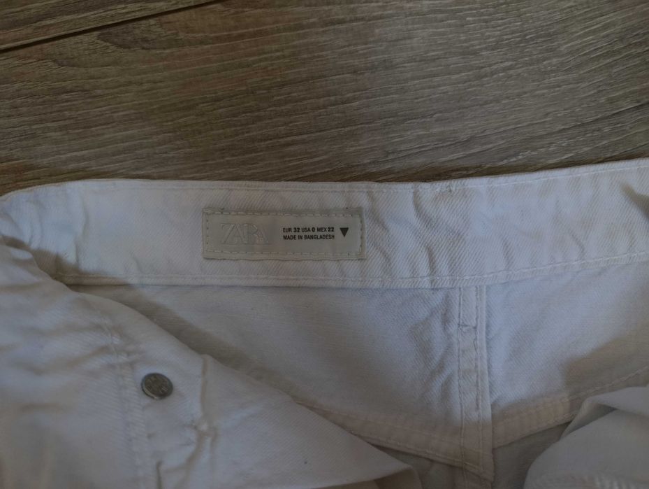 белые шорты зара