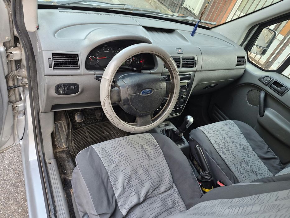Ford Tourneo Connect 2006 | 1.8 Diesel | Proprietar | În acte: Autoturism (M1)