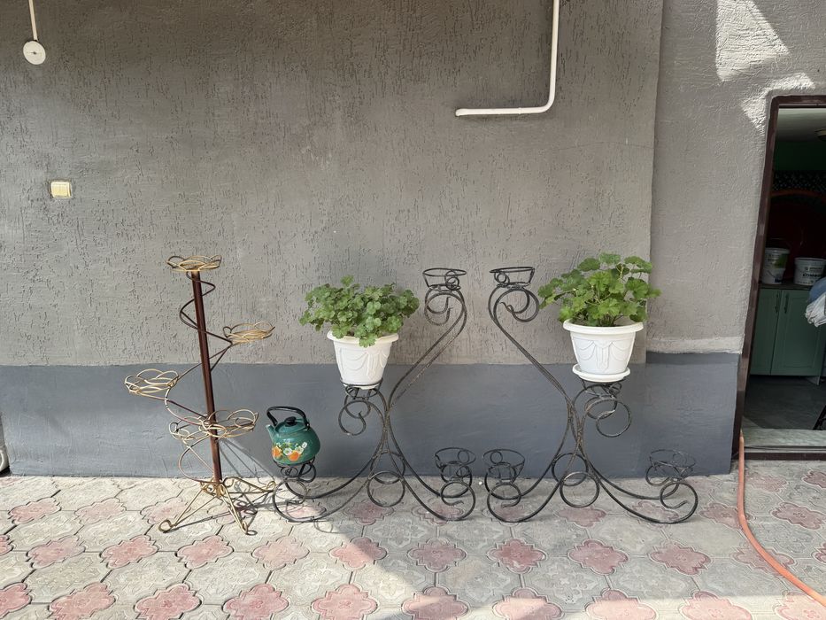 Подставки под цветы