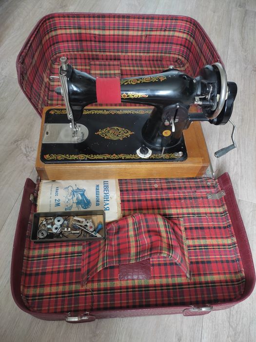 Швейная машинка ручная