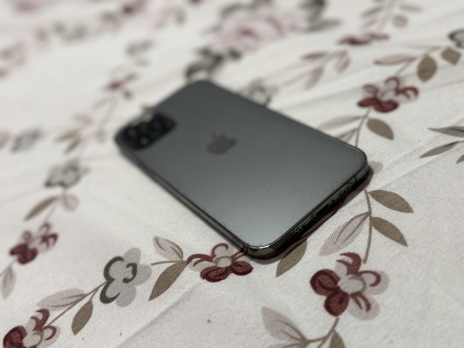 Apple Iphone 12 Pro , Pentru recarosare, piese( Placa defecta )
