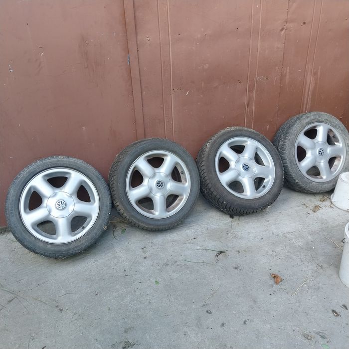 Vand genți aluminiu